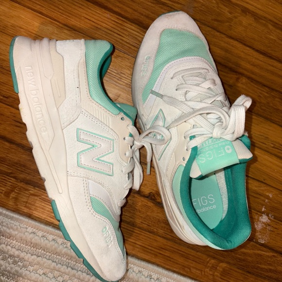 New Balance FIGS mariner size 7s shoes - Picture 1 of 7